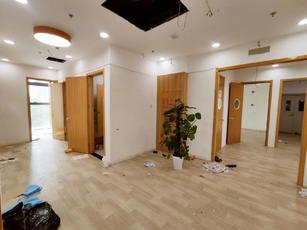 房山长阳FCC城临街大展面旺铺出租，房主直租无转让费
