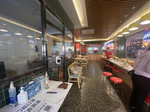 丰台四环边上物美超市门口档口出租