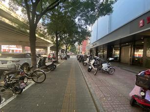 丰台四环边上物美超市门口档口出租