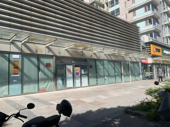 海淀地铁口空铺业主直租